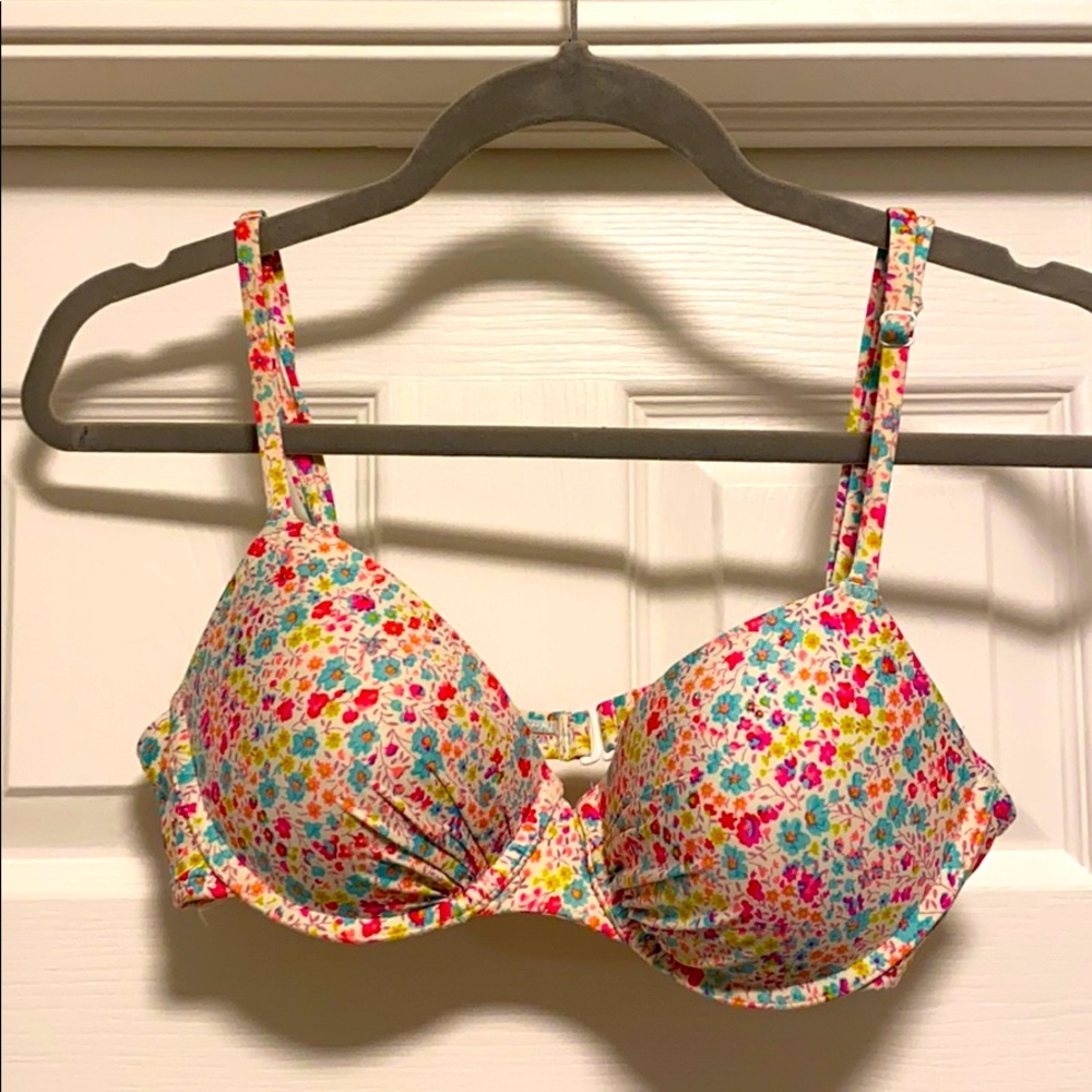 Floral bikini top
